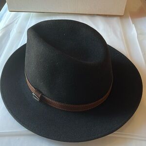 Men’s black Borsalino fedora hat with box 55cm.